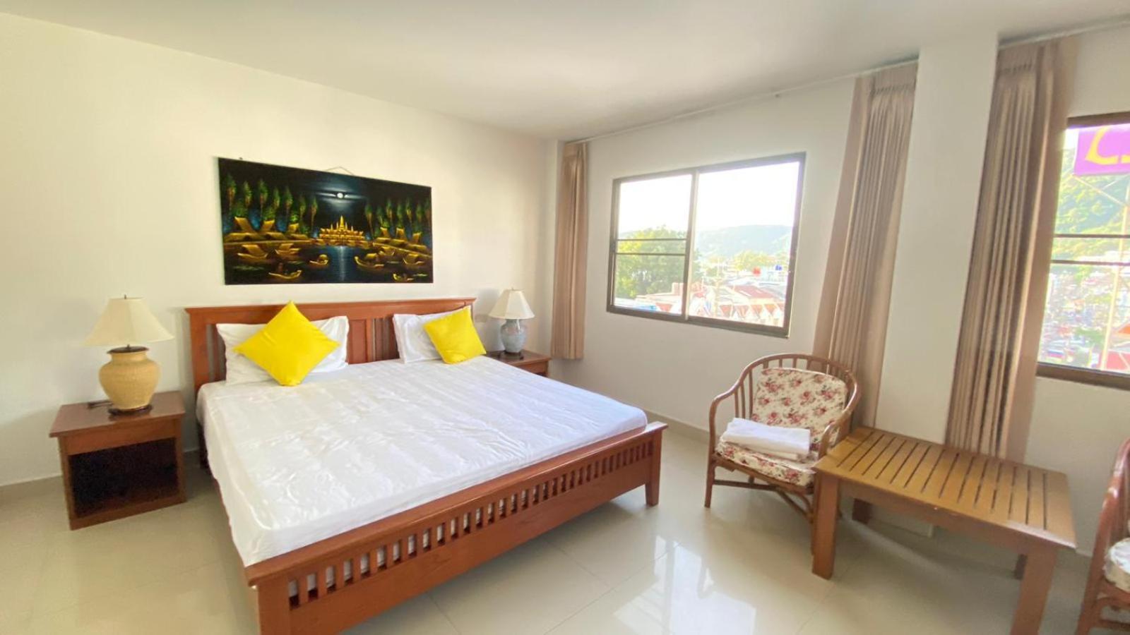 Royal Sweet Hotel Patong Bagian luar foto