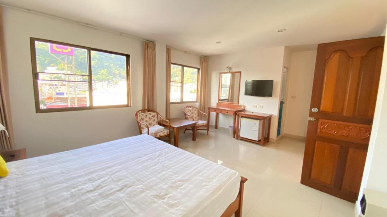 Royal Sweet Hotel Patong Bagian luar foto