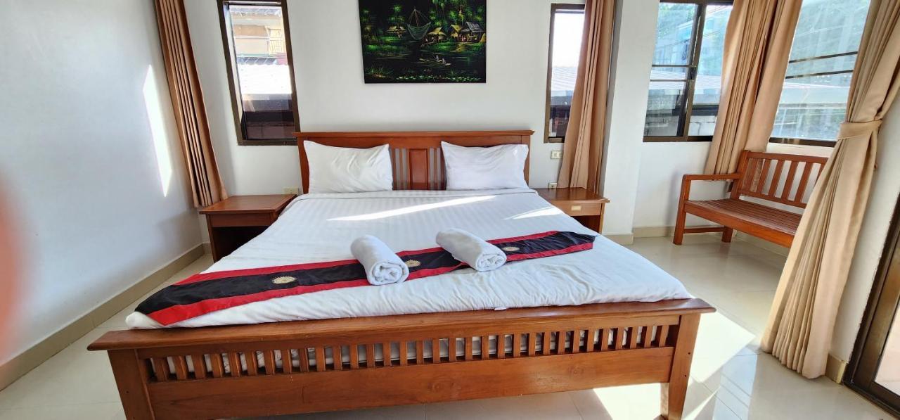 Royal Sweet Hotel Patong Bagian luar foto