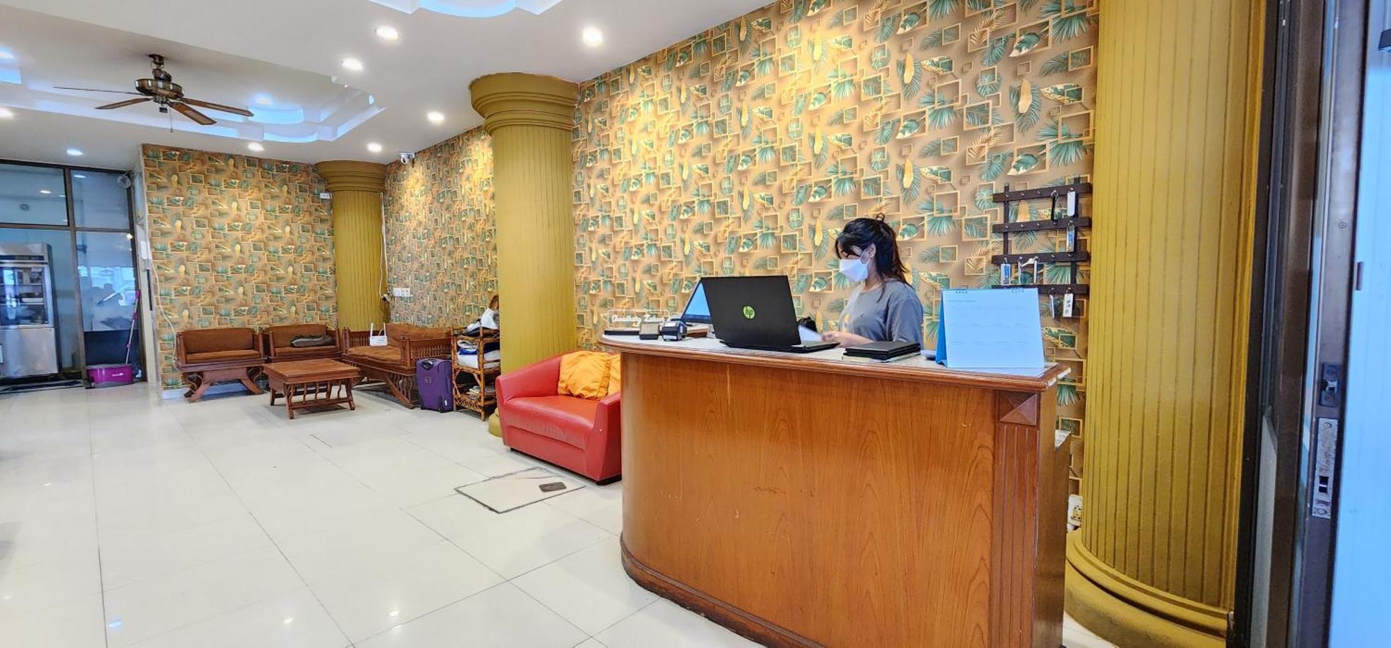 Royal Sweet Hotel Patong Bagian luar foto