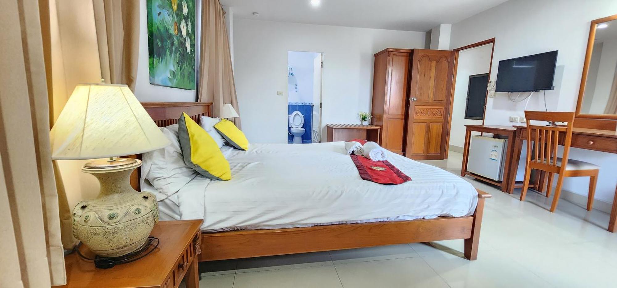 Royal Sweet Hotel Patong Bagian luar foto