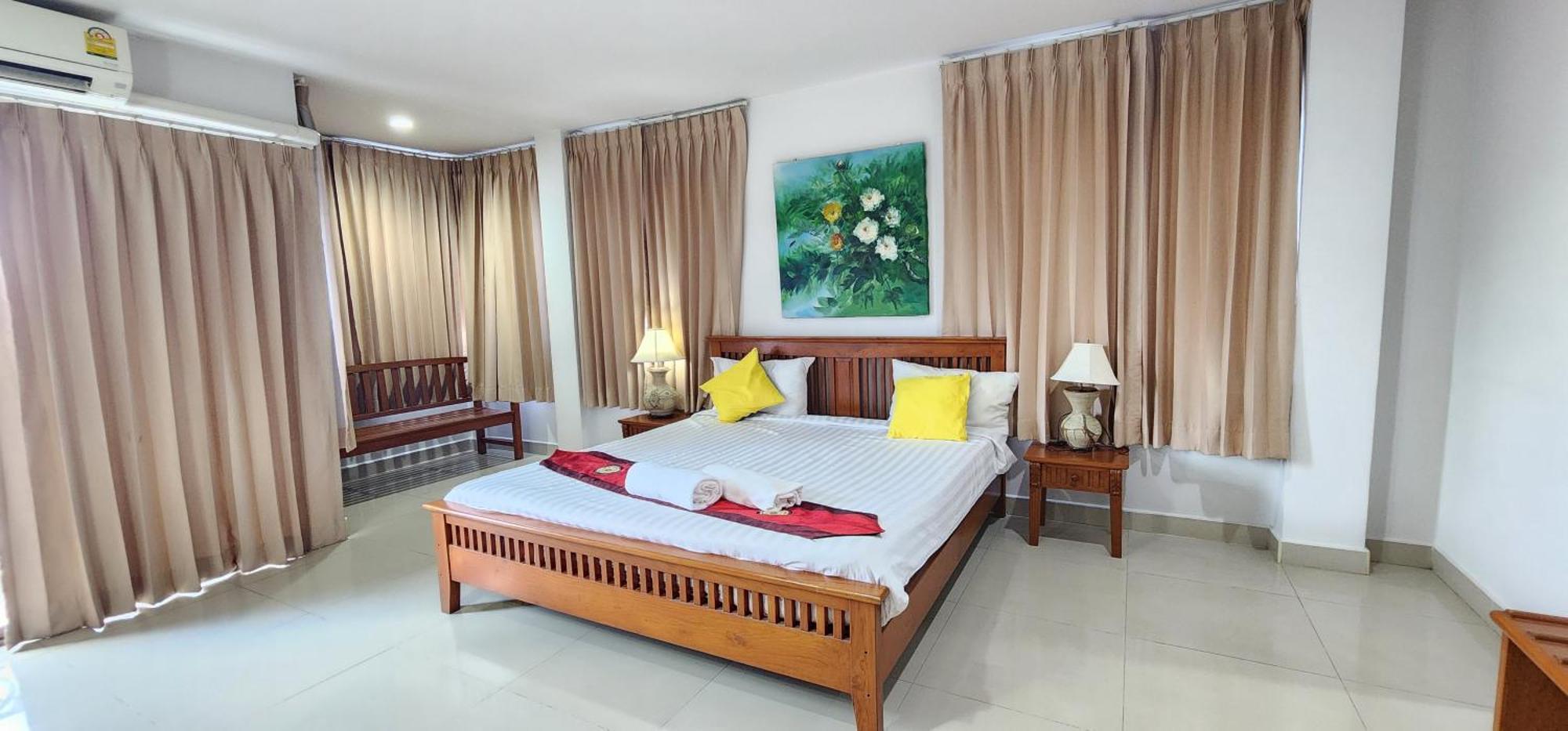 Royal Sweet Hotel Patong Bagian luar foto
