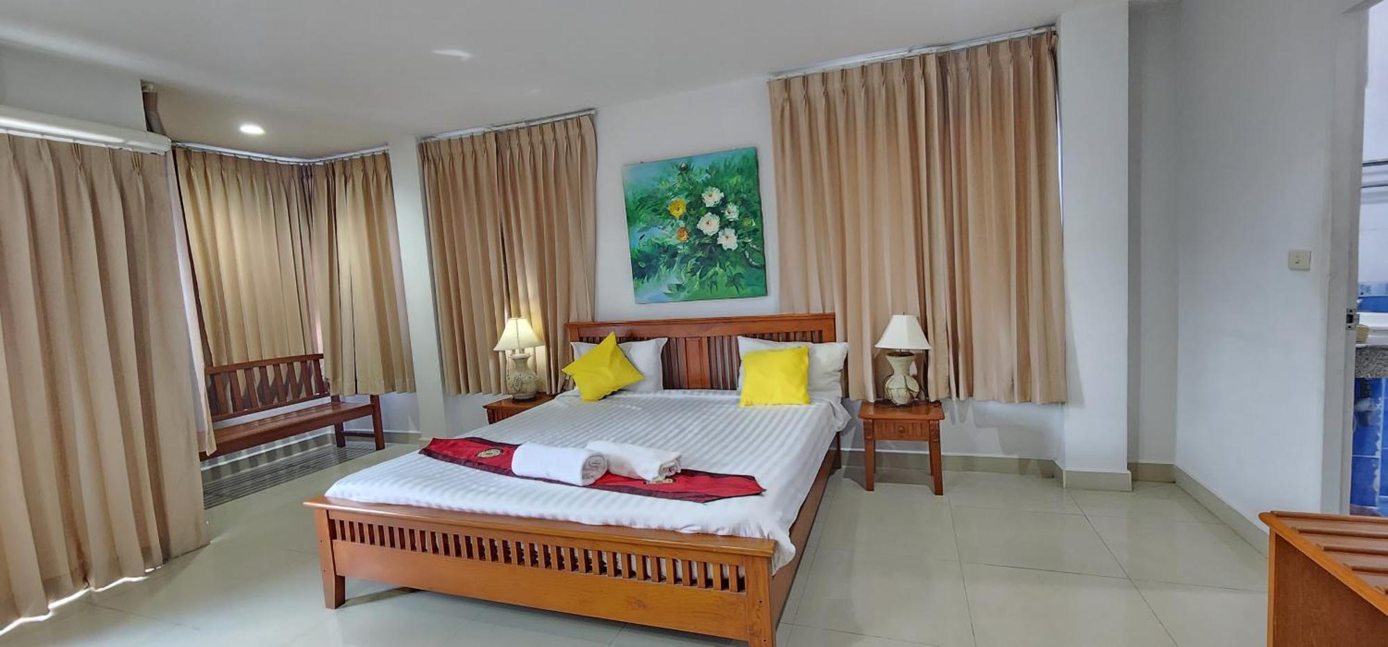 Royal Sweet Hotel Patong Bagian luar foto