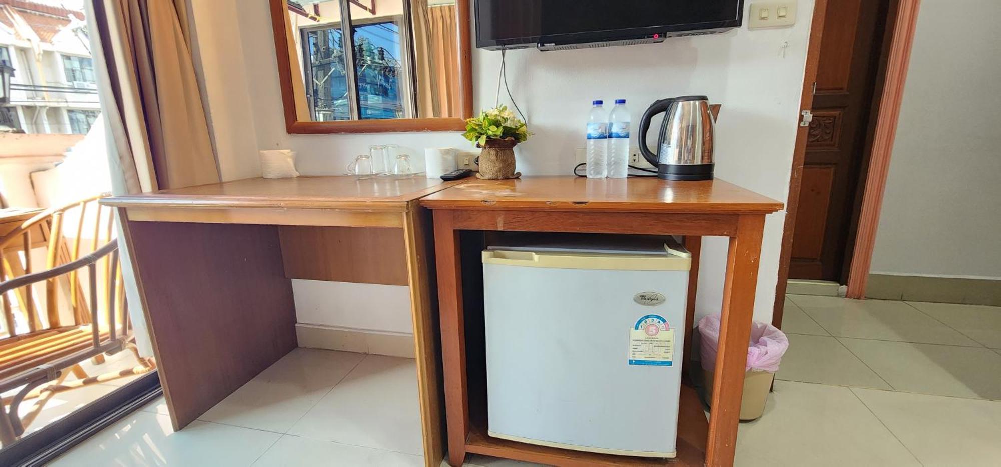Royal Sweet Hotel Patong Bagian luar foto